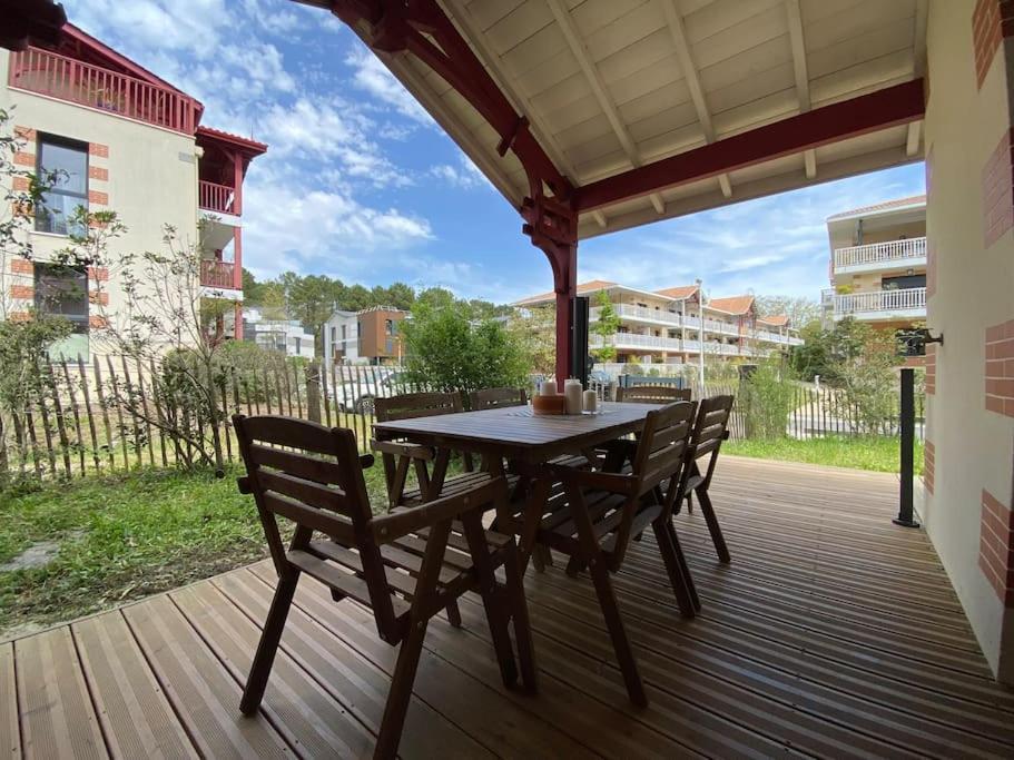 Maison Typee Arcachonnaise Avec Piscine Commune La Teste-de-Buch Exteriér fotografie